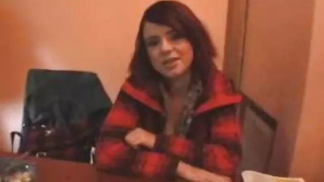 Une MILF chaude se fait tirer ses collants pour baiser dans un train vidéo porno sex gratuit