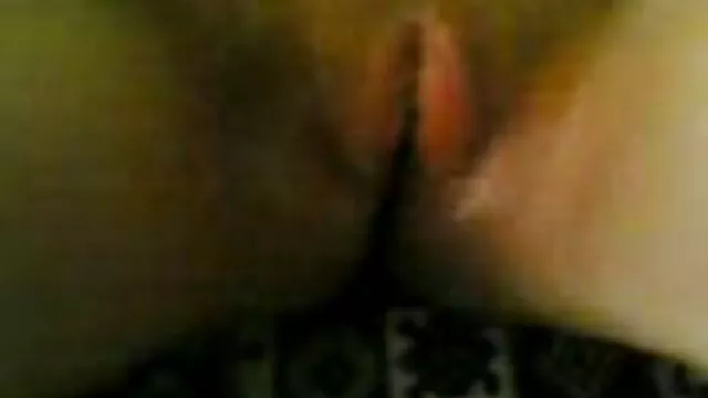 Chevauchant et dégoulinant de video porno gratuit tukif son jus