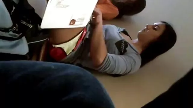 Gf a du youtube vidéo porno gratuit mal à prendre le poing de bf