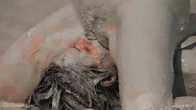 Courtney Cummz trompée en baise un mec video films pornos noir