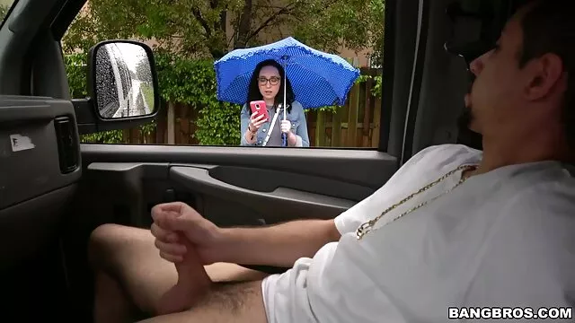 Un mec chanceux est attaché par deux filles chaudes video porno extrait gratuit