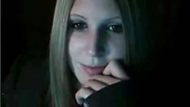 Brune anale sexy en résille se fait épiler le film porno gratuit brigitte lahaie cul et le visage couvert de sperme