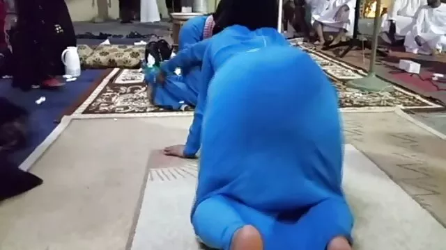 Rumi film porno en vidéo Kurosaki non censurée joue la chatte japonaise poilue