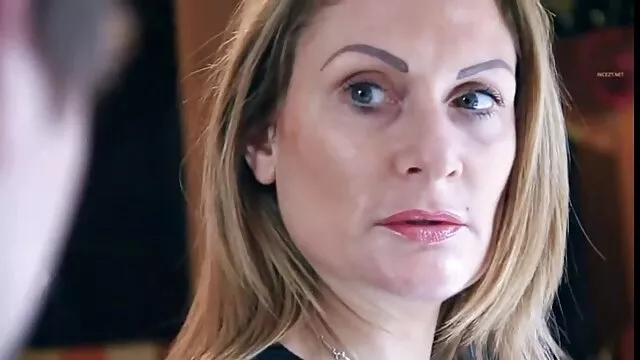 Double pour Monique vidéos x gratos Madison