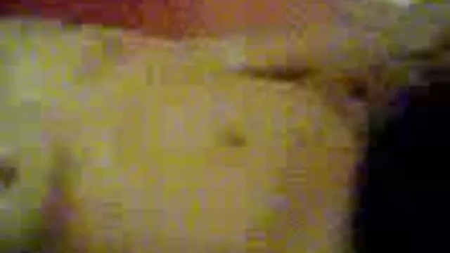 Belle-fille rousse apprend extrait video porno streaming à baiser