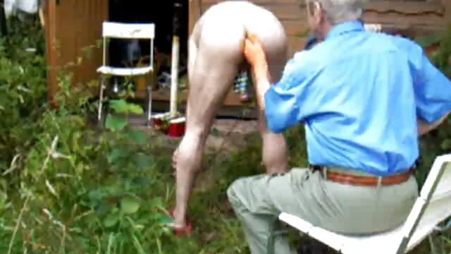 Deux jeunes filles baisées dans le voir video x gratuit sauna